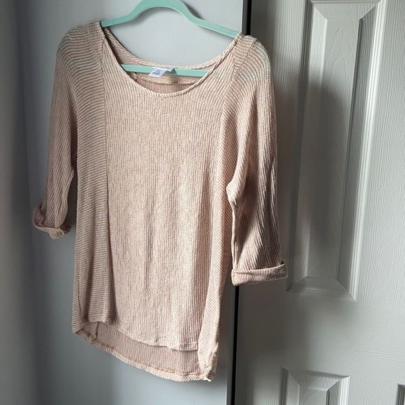 Motherhood Maternity Tops - Motherhood Maternity Sand Colored  3/4 Sleeve Knit Top - S